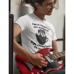   Egy jó reggelhez két dolog kell: Egy csésze kávé és egy Tacsi férfi póló