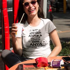 Én egy hörcsögös anyuka vagyok... női póló