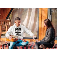   Senki sem tökéletes, de az ló gazdik átkozottul közel állnak hozzá pulóver