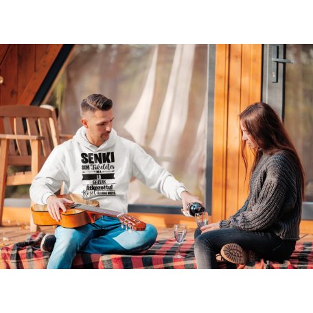 Senki sem tökéletes, de az ló gazdik átkozottul közel állnak hozzá pulóver