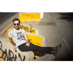 Akkor vagyok boldog, ha velem van az iguanám férfi póló